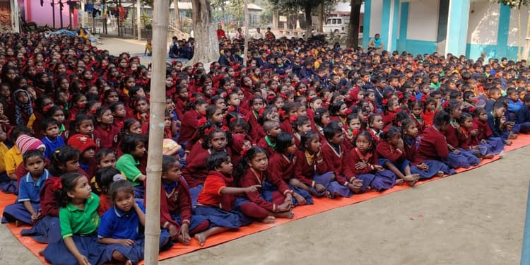 अब गांव के बच्चे भी सीखेगें थियेटर का गुर