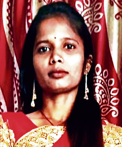 Gaya News : मानपुर में महिला की संदिग्ध मौत, पति पर हत्या कर शव जलाने का आरोप