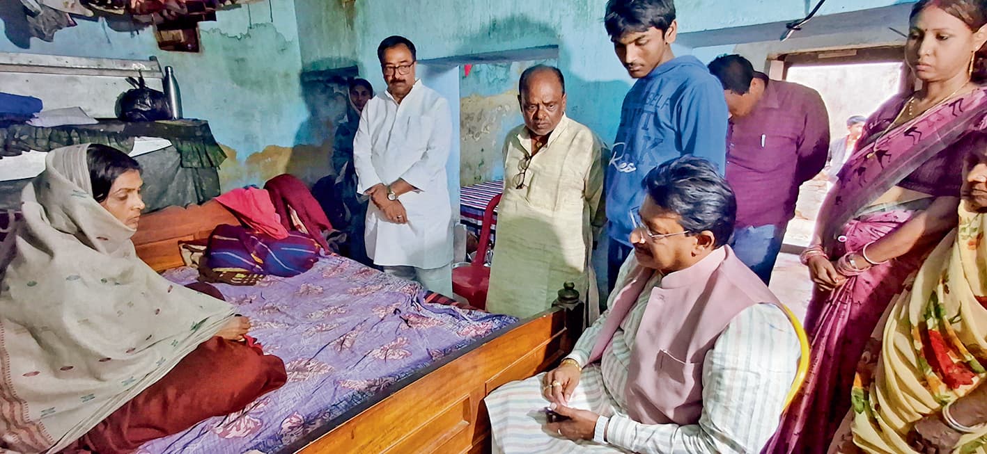 Gaya News : अमौखर में बनेगा शहीद संतोष स्मृति भवन : सांसद