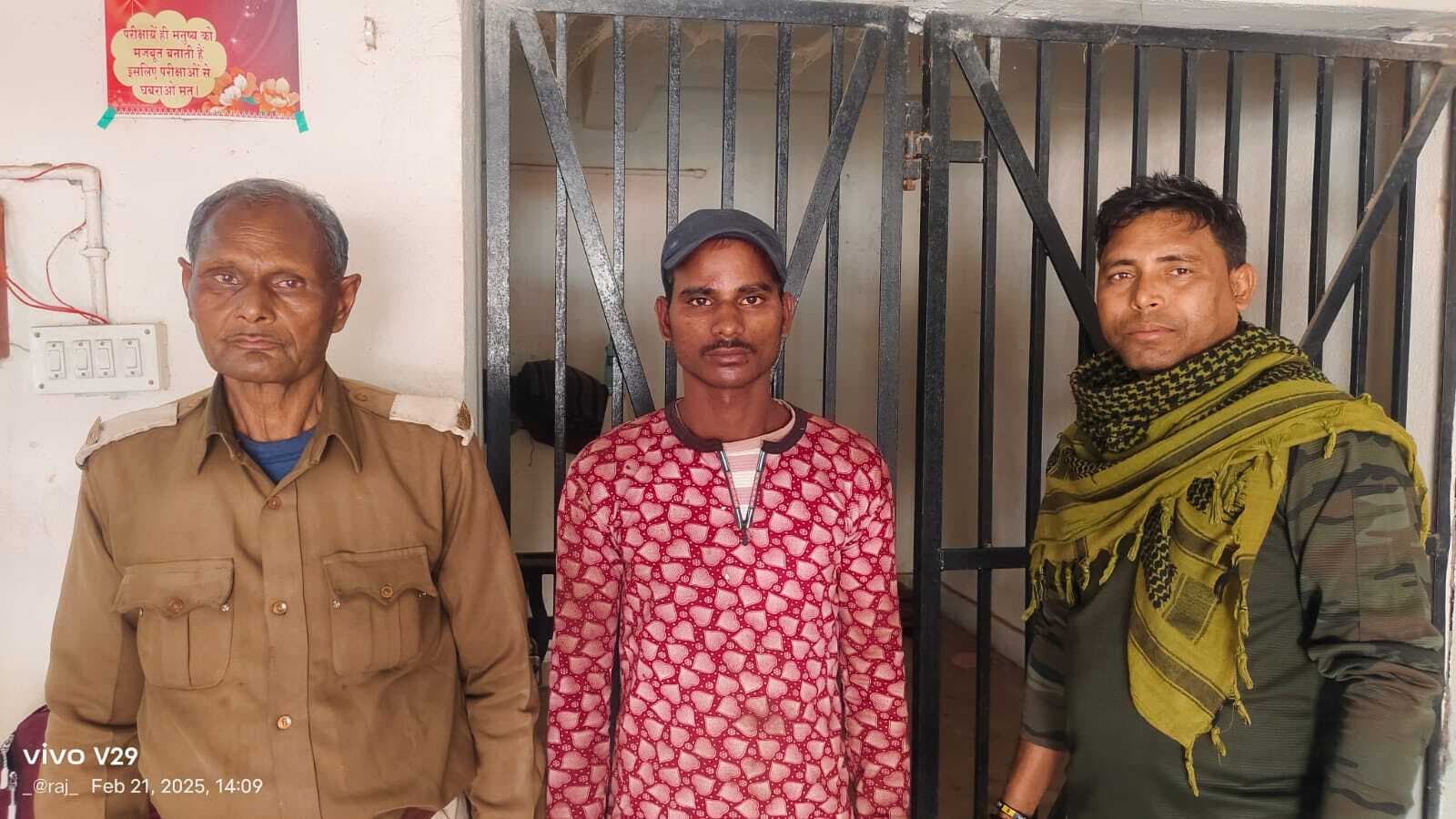 नशे की हालत में हंगामा कर रहा युवक गिरफ्तार