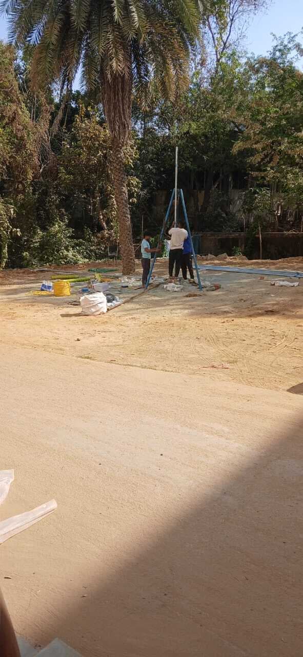 Jamshedpur news. नये अस्पताल में बोरिंग से पानी का पाइप जोड़ने का काम शुरू