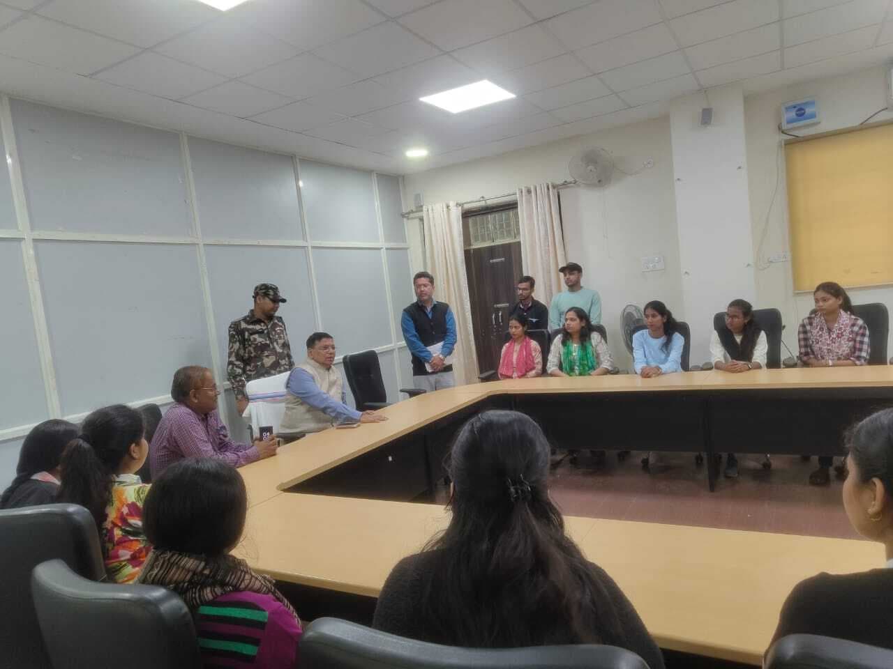 दीक्षांत को लेकर कुलपति ने की एनएसएस के साथ बैठक