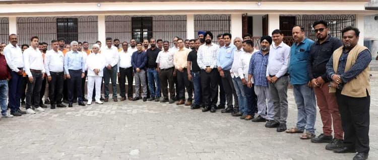 Jamshedpur news. टिनप्लेट रिक्रियेशन क्लब के नये जिम भवन का उद्घाटन