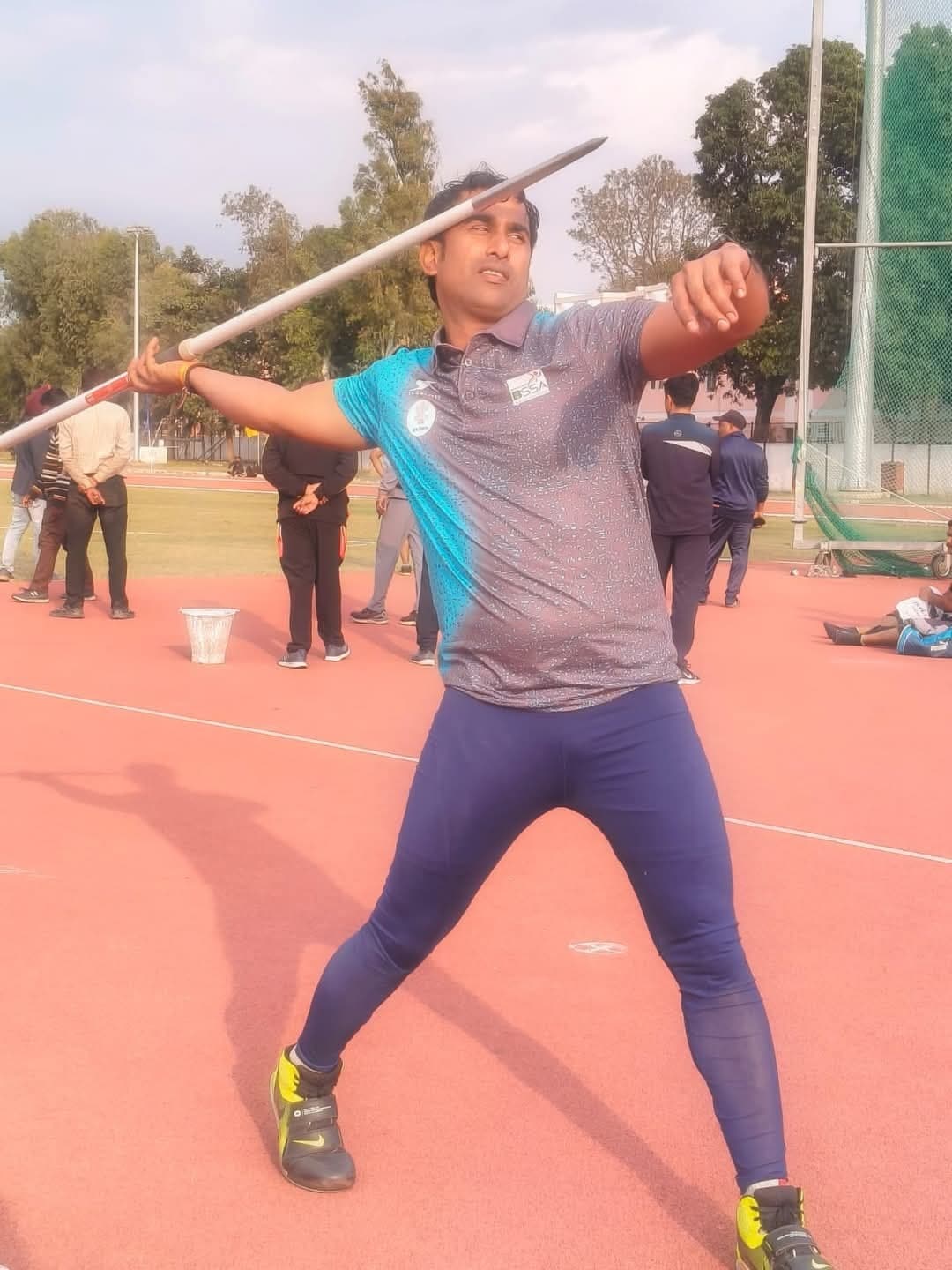 समाहरणालय कर्मी ने भाला फेंक स्पर्धा में जीता स्वर्ण पदक