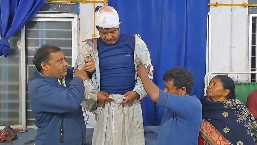 दबंग पड़ोसियों ने तलवार से हमला कर पिता व दो पुत्र को किया घायल