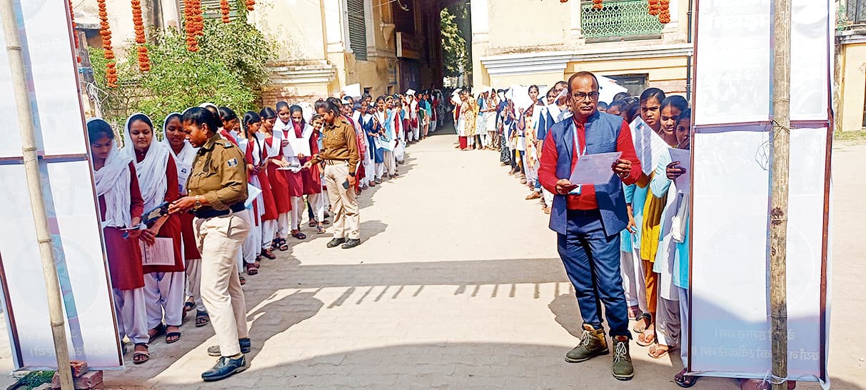 Buxar News: 339 परीक्षार्थी रहे अनुपस्थित