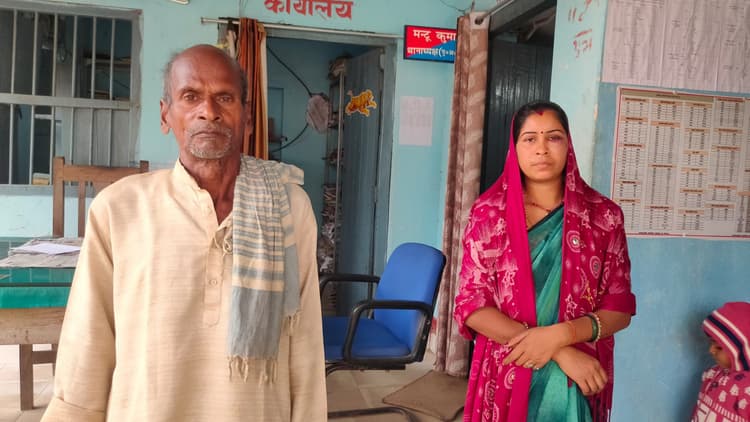 घर के समीप कूड़ा जमा करने का विरोध करने पर मारपीट