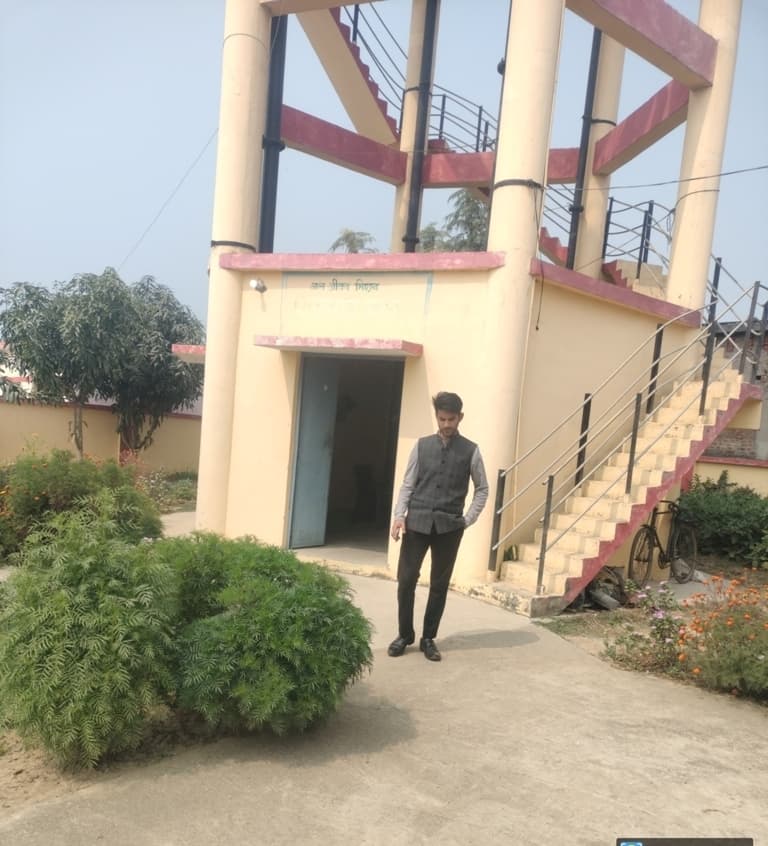 विभिन्न वार्डों में संचालित पेयजल योजनाओं की हुई जांच