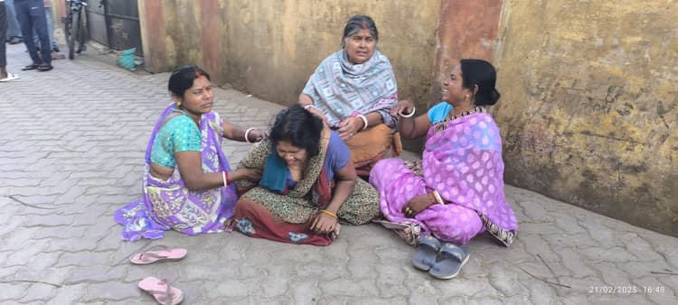 Giridih News : अनियंत्रित बाइक पेड़ से टकरायी, मैट्रिक व इंटर के दो परीक्षार्थियों की मौत