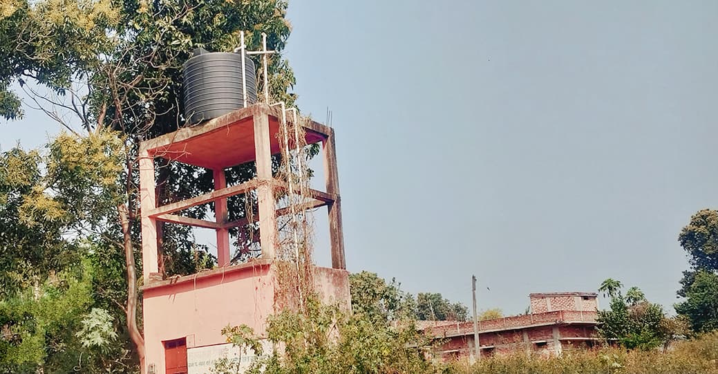 Gaya News : मैगरा गांव में छह माह से लोगों को नहीं मिल रहा सप्लाइ का पानी