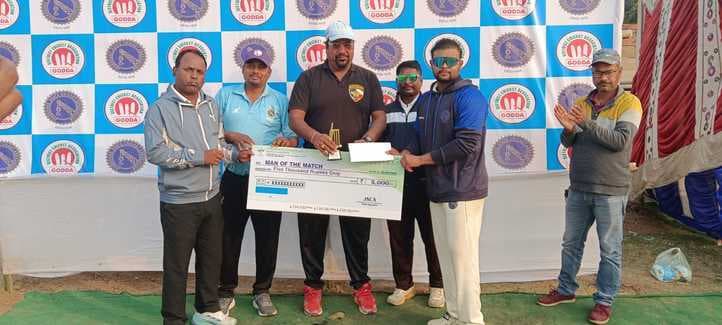 धनबाद ने गुमला को छह विकेट से किया पराजित