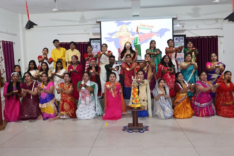 Jamshedpur news. डीबीएमएस कॉलेज ऑफ एजुकेशन में अंतरराष्ट्रीय मातृभाषा दिवस आयोजित