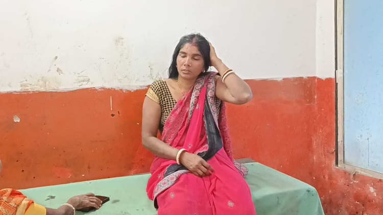 बच्चों के विवाद में महिला को पीटकर किया जख्मी