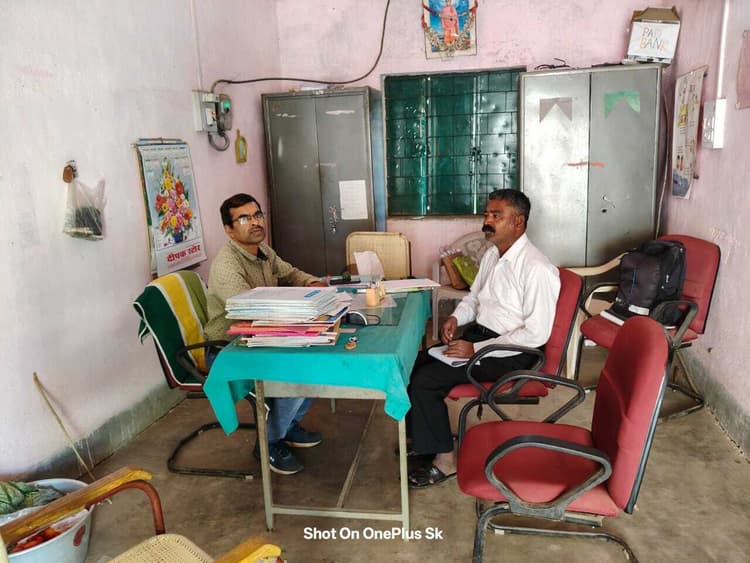 पंसस ने किया विद्यालय का निरीक्षण