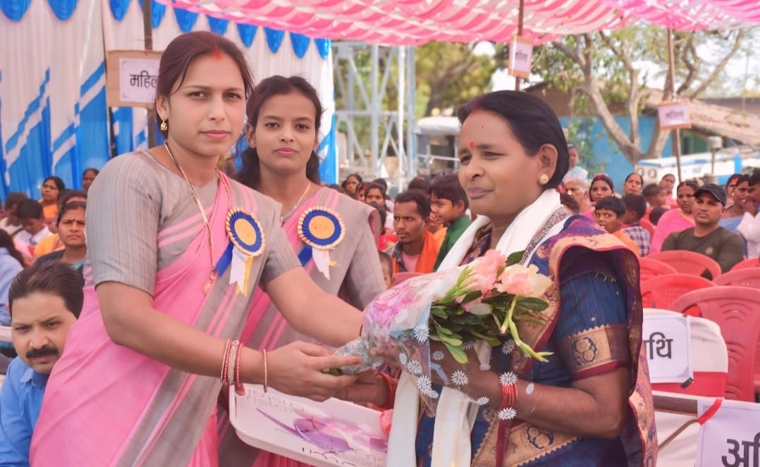 विद्यालय का वार्षिकोत्सव, बच्चों ने प्रस्तुत किये कार्यक्रम