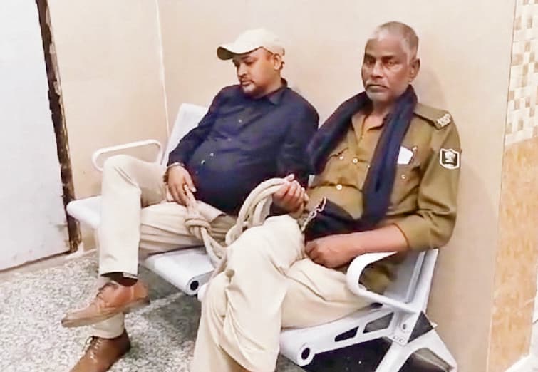 Bhojpur News : फर्जी प्रमाण पत्र पर नौकरी कर रहा शिक्षक गिरफ्तार