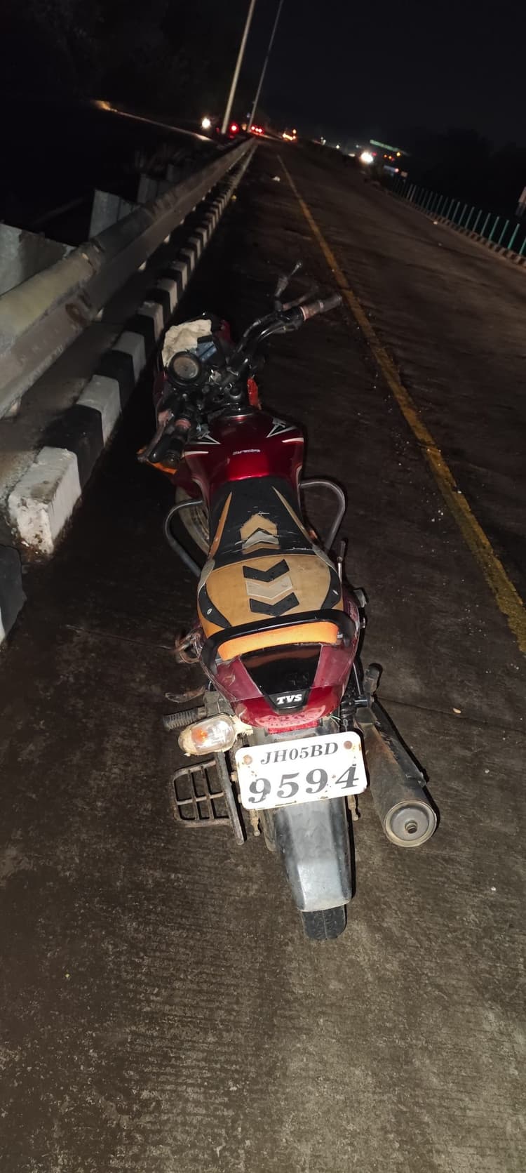 East singhbhum News : गालूडीह में अज्ञात वाहन की चपेट में आकर बाइक सवार एक युवक की मौत, दूसरा गंभीर