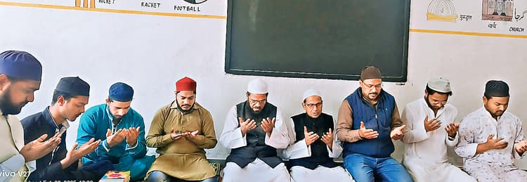 ranchi news : मौलाना अबुल कलाम आजाद की पुण्यतिथि मनायी गयी