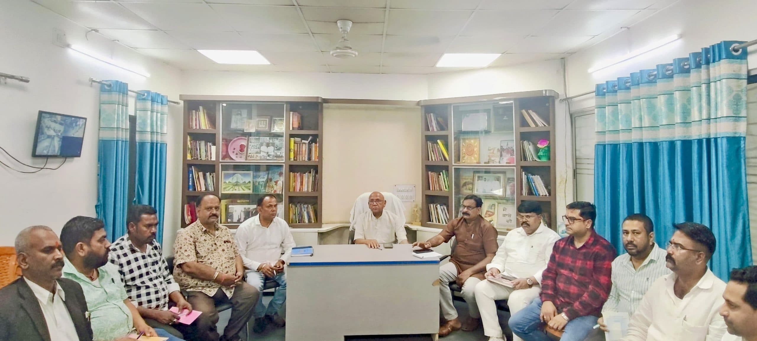 Jamshedpur news. मानगो में लोड वाले क्षेत्रों में लगेंगे 200 केवीए के ट्रांसफॉर्मर, सुकना बस्ती की टंकी होगी दुरुस्त