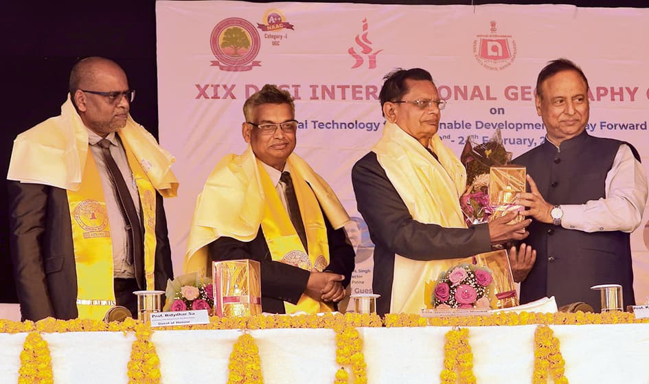 Gaya News : भू-स्थानिक युग में जानकारी का उपयोग सावधानीपूर्वक होना चाहिए : कुलपति