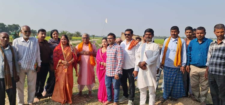 Bhagalpur news कोला खुर्द में मंदिर निर्माण के लिए भूमि पूजन