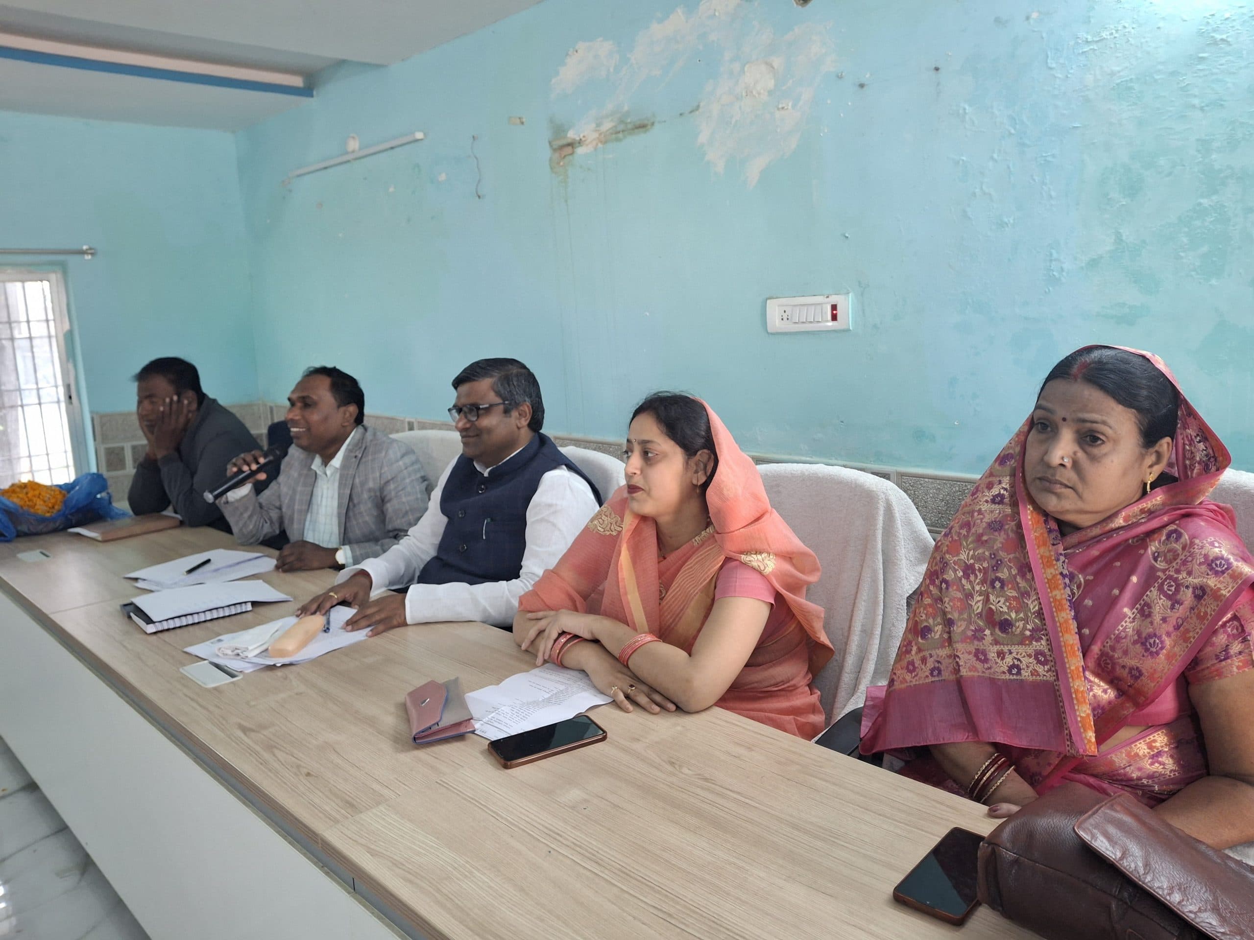 हंगामा के बीच स्थगित हुई पंचायत समिति की बैठक