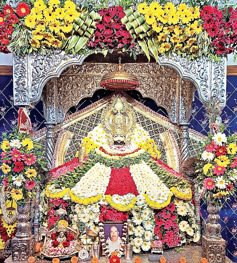 ranchi news : श्री श्याम मंदिर में विजया एकादशी पर निशान संकीर्तन, भजनों पर झूम उठे श्रद्धालु