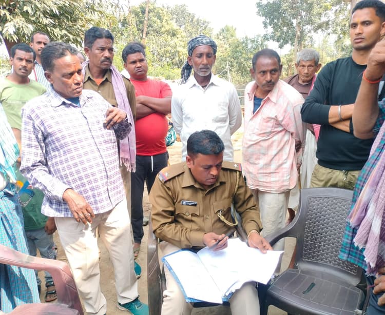 काम के दौरान हाइटेंशन तार के करंट से राजमिस्त्री की मौत