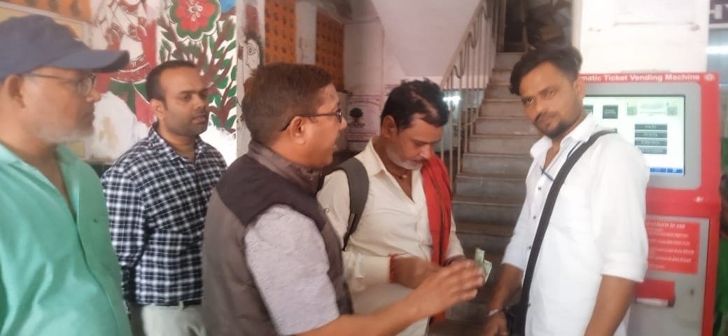 कुंभ के बाद अब रेलवे चलायेगी होली स्पेशल ट्रेन