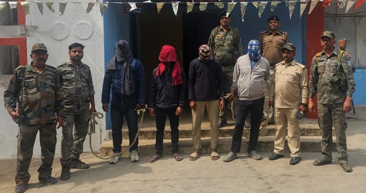 कोयला व्यवसायी अपहरण मामले में पिस्टल समेत चार गिरफ्तार