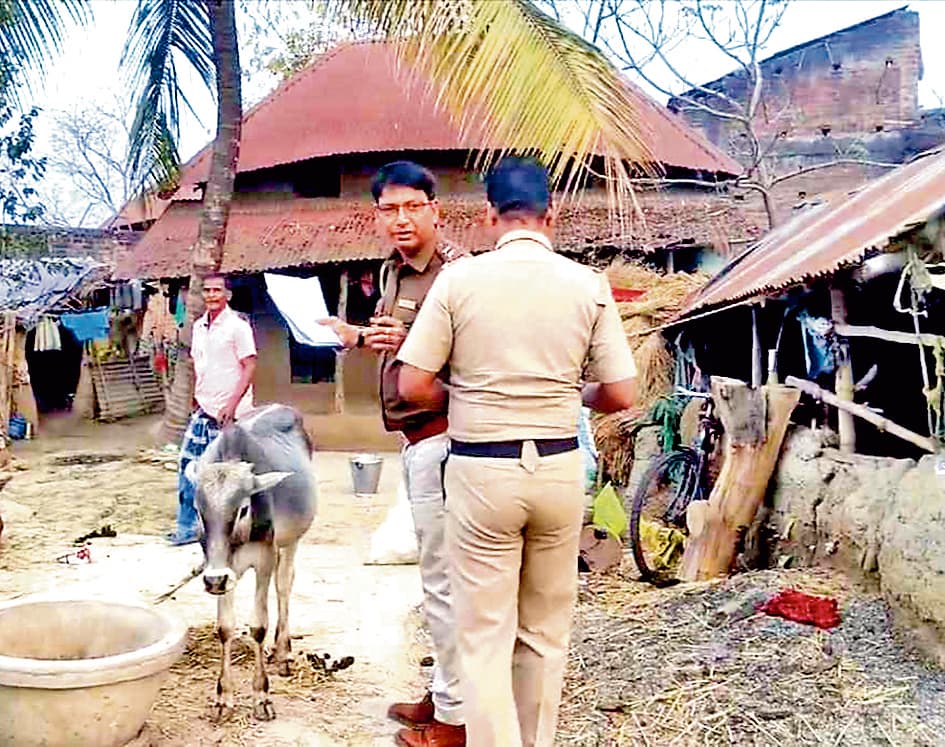 बामदेवपुर के घर में छिपा रखा बम फटा मालिक का उड़ा हाथ