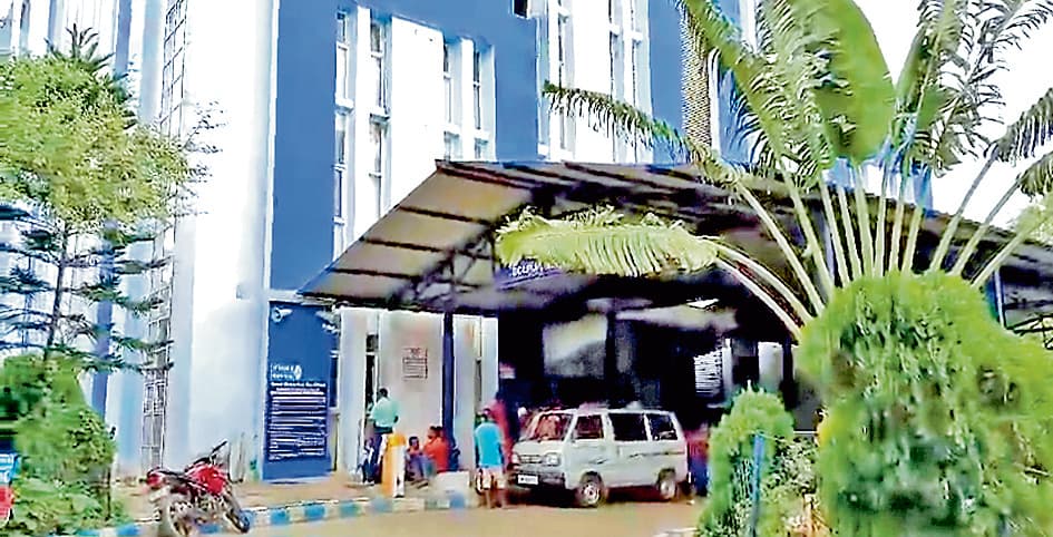 बोलपुर अस्पताल में मरीज की मौत, परिजनों का हंगामा