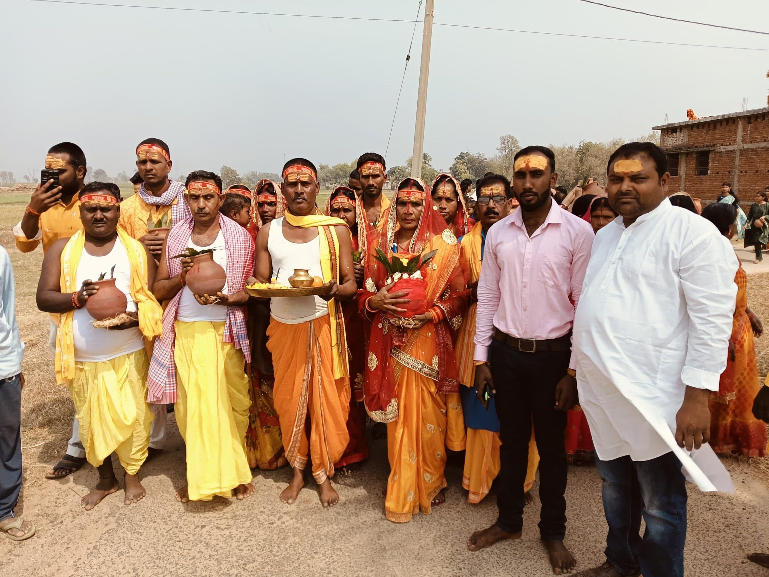 महाशिवरात्रि के मौके पर निकाली कलश शोभायात्रा