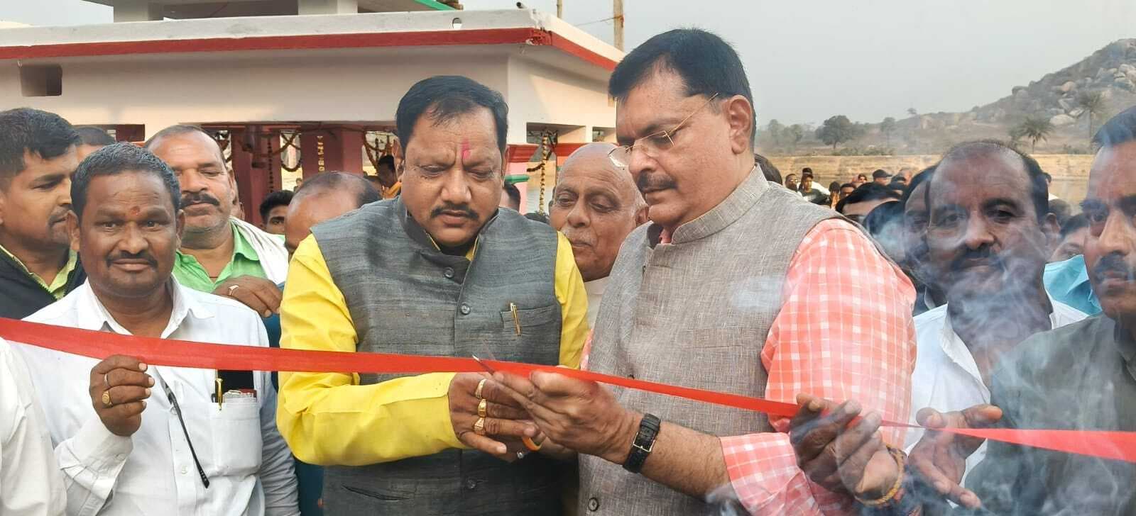 देवघरा मंदिर में चार दिवसीय मेला का शुभारंभ