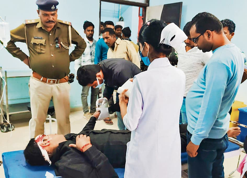 पूर्व में हुए झगड़े के विवाद में युवक की पिटाई