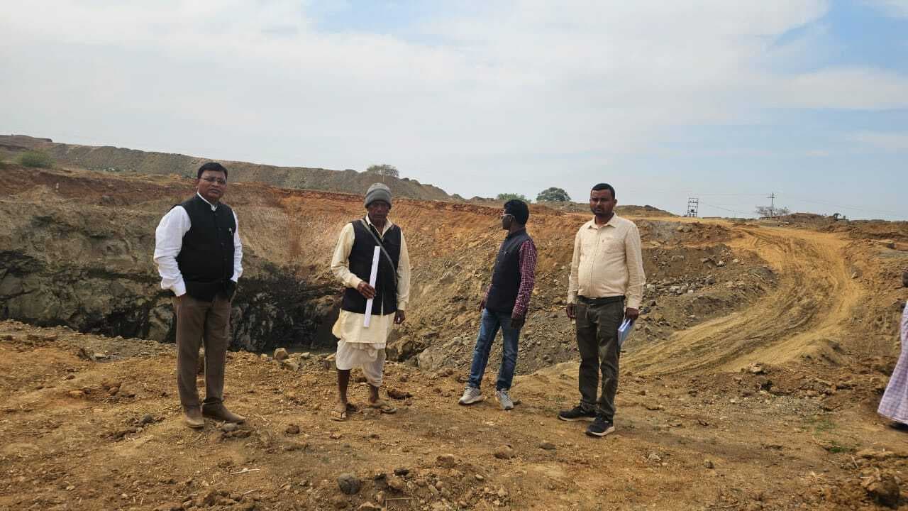 Giridih News :एलआरडीसी ने पत्थर खदानों की जांच की