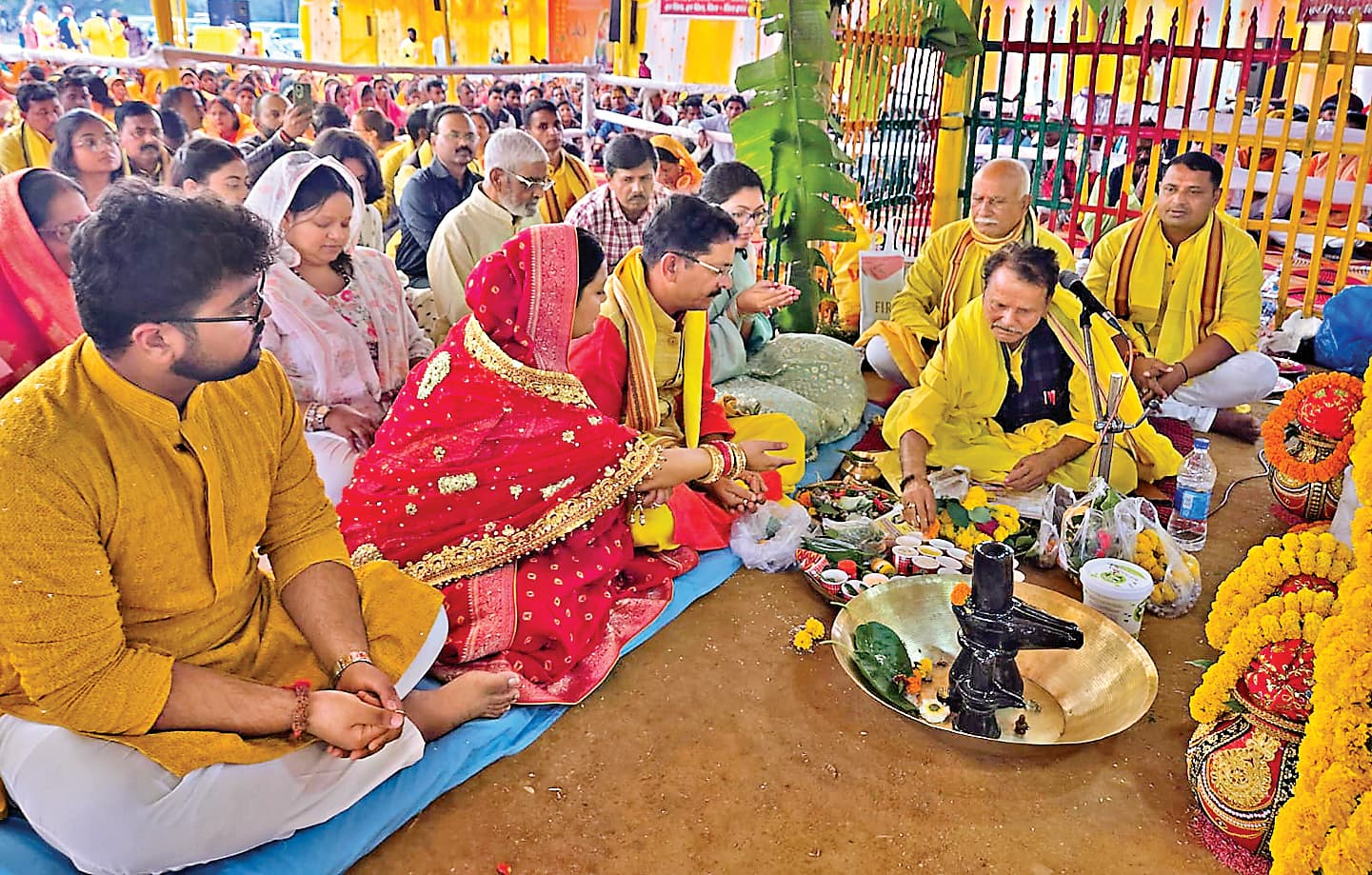 ranchi news : पुराना विधानसभा मैदान में भगवान शिव की पूजा-अर्चना