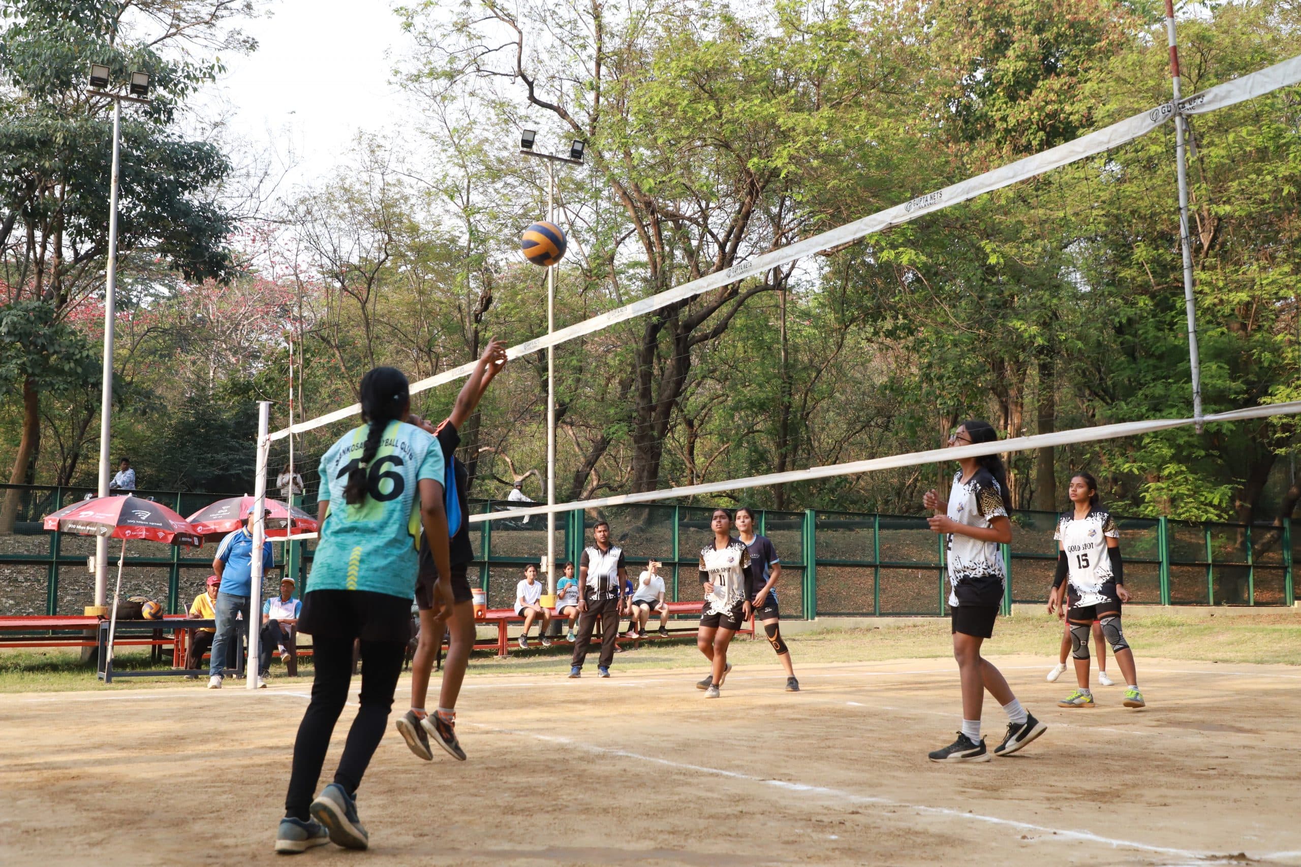 EAST SINGHBHUM VOLLEYBALL LEAGUE : महिला वर्ग में केपीएस ने टाटा स्टील को दी मात
