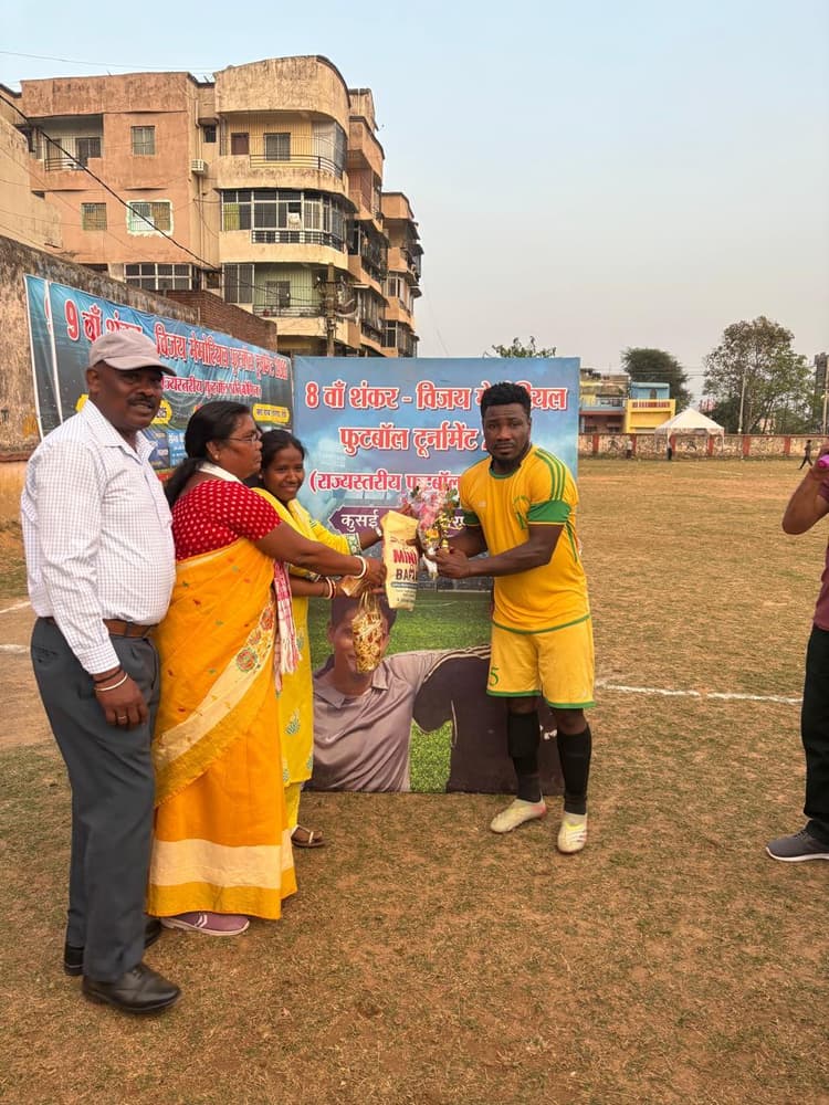 Football : तिर्की ब्रदर्स का जीत से आगाज