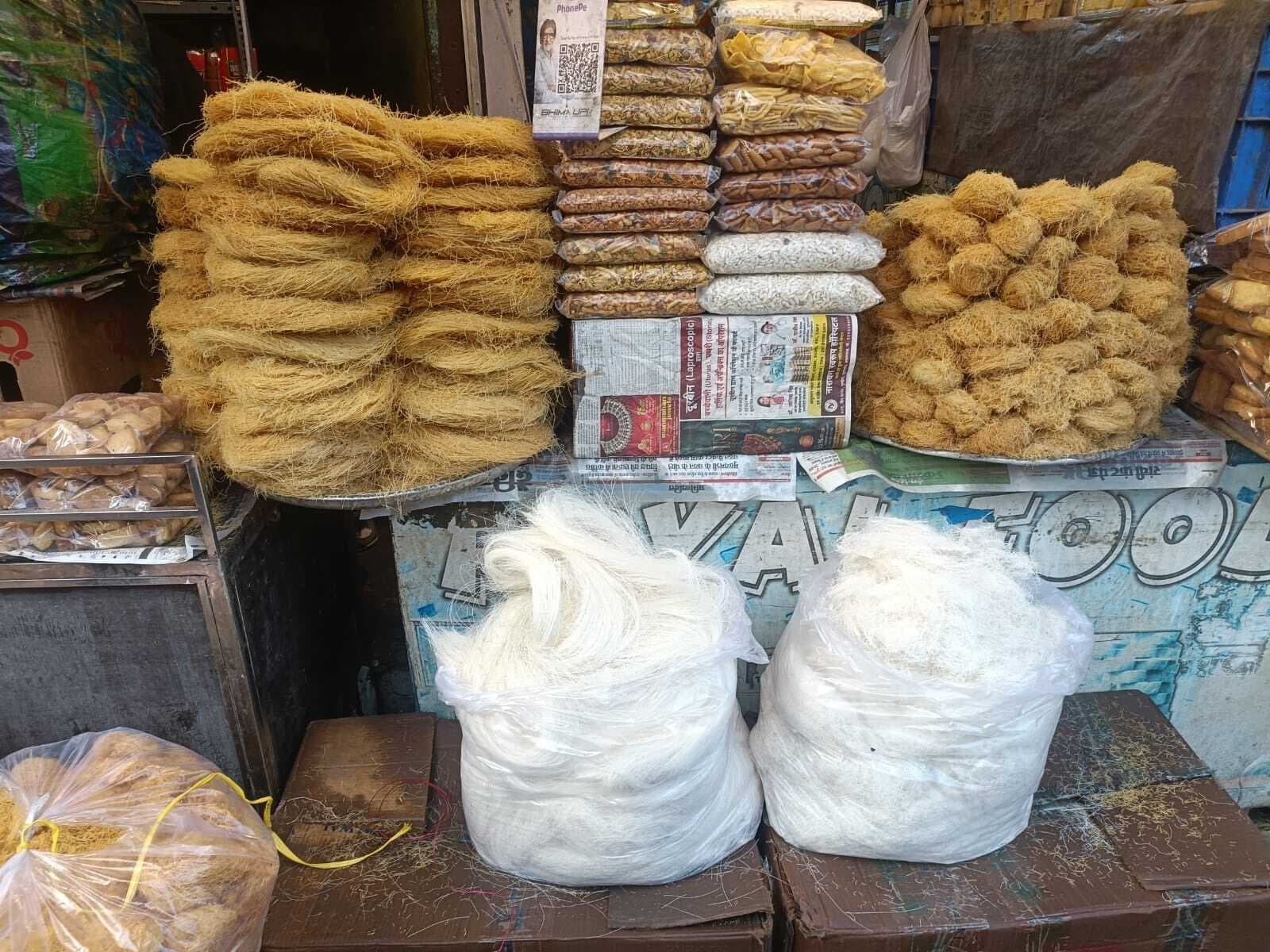 ranchi news : आज दिख सकता है माह-ए-रमजानुल मुबारक का चांद, इधर सेवइयों से सजा रांची का बाजार