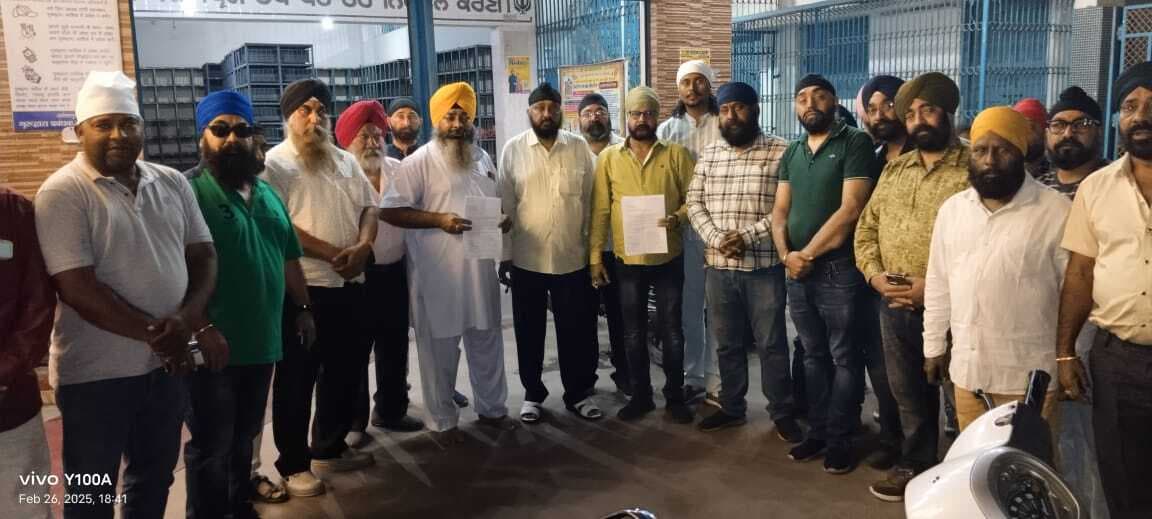 Jamshedpur News : साकची गुरुद्वारा के प्रधान चुनाव को लेकर विपक्ष का हस्ताक्षर अभियान तेज