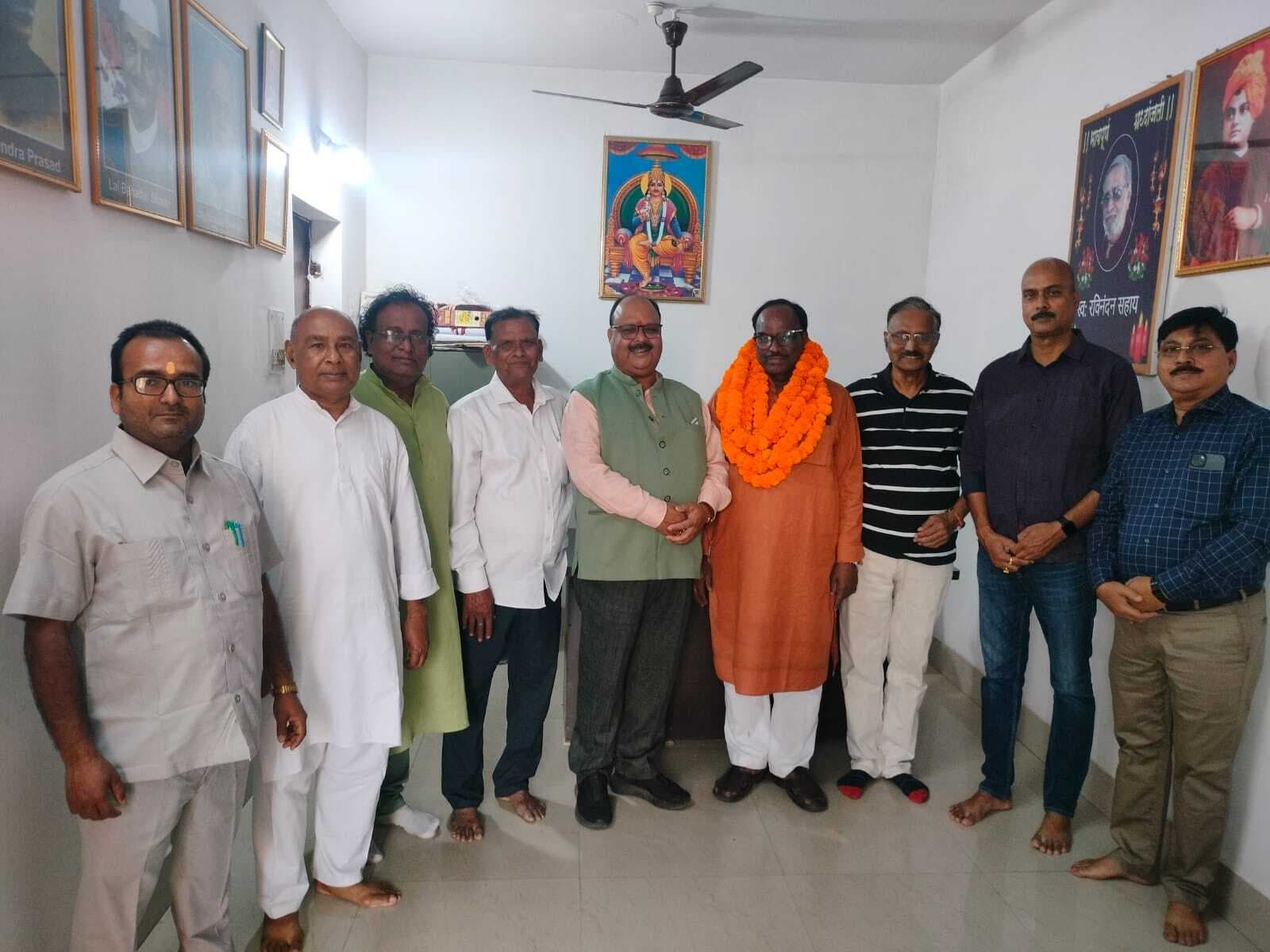 Jamshedpur news. अखिल भारतीय कायस्थ महासभा ने किया जदयू अध्यक्ष का अभिनंदन