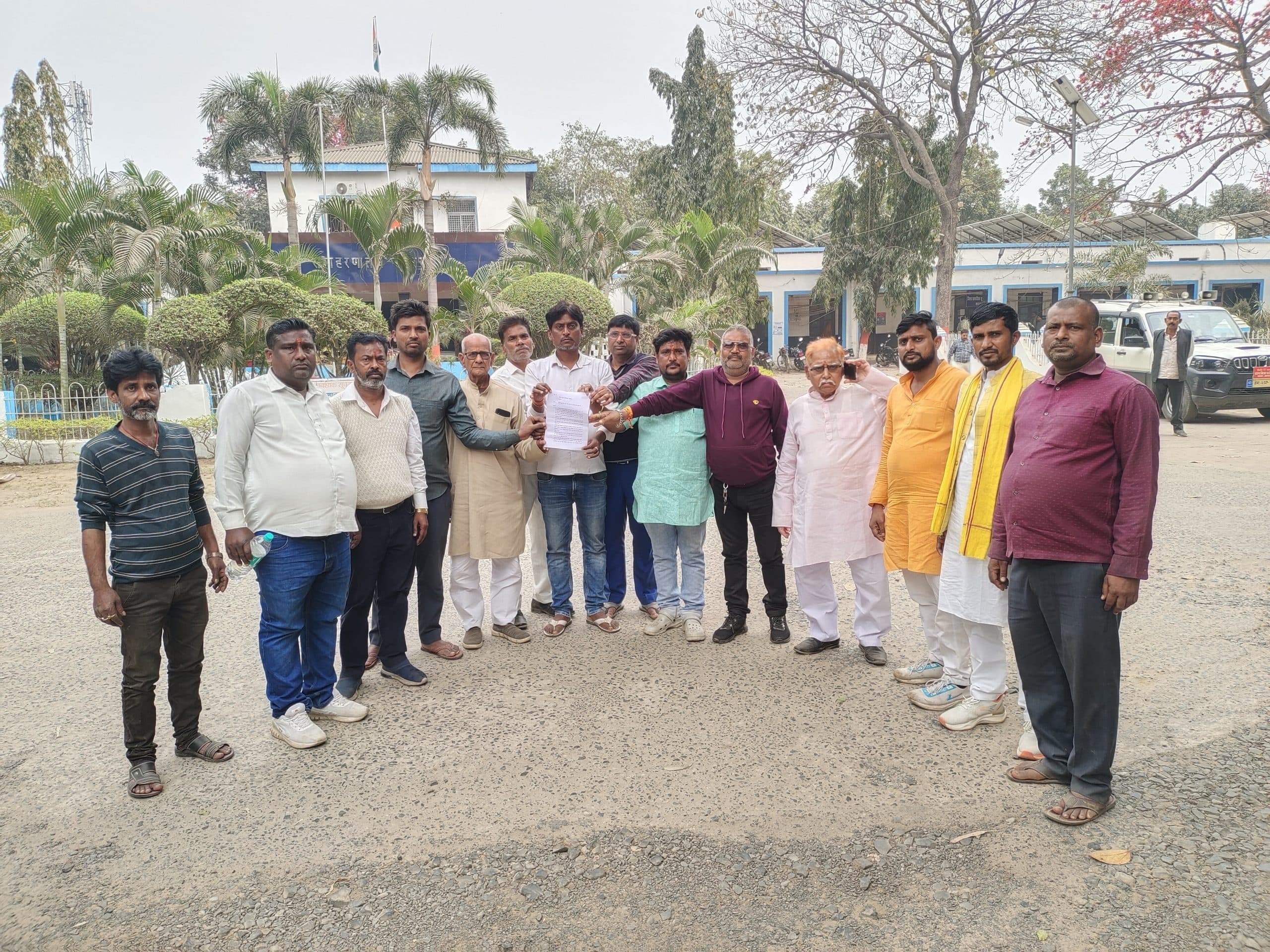 पूर्व की जगह को रेलवे खाली करने के लिए दे रहा नोटिस