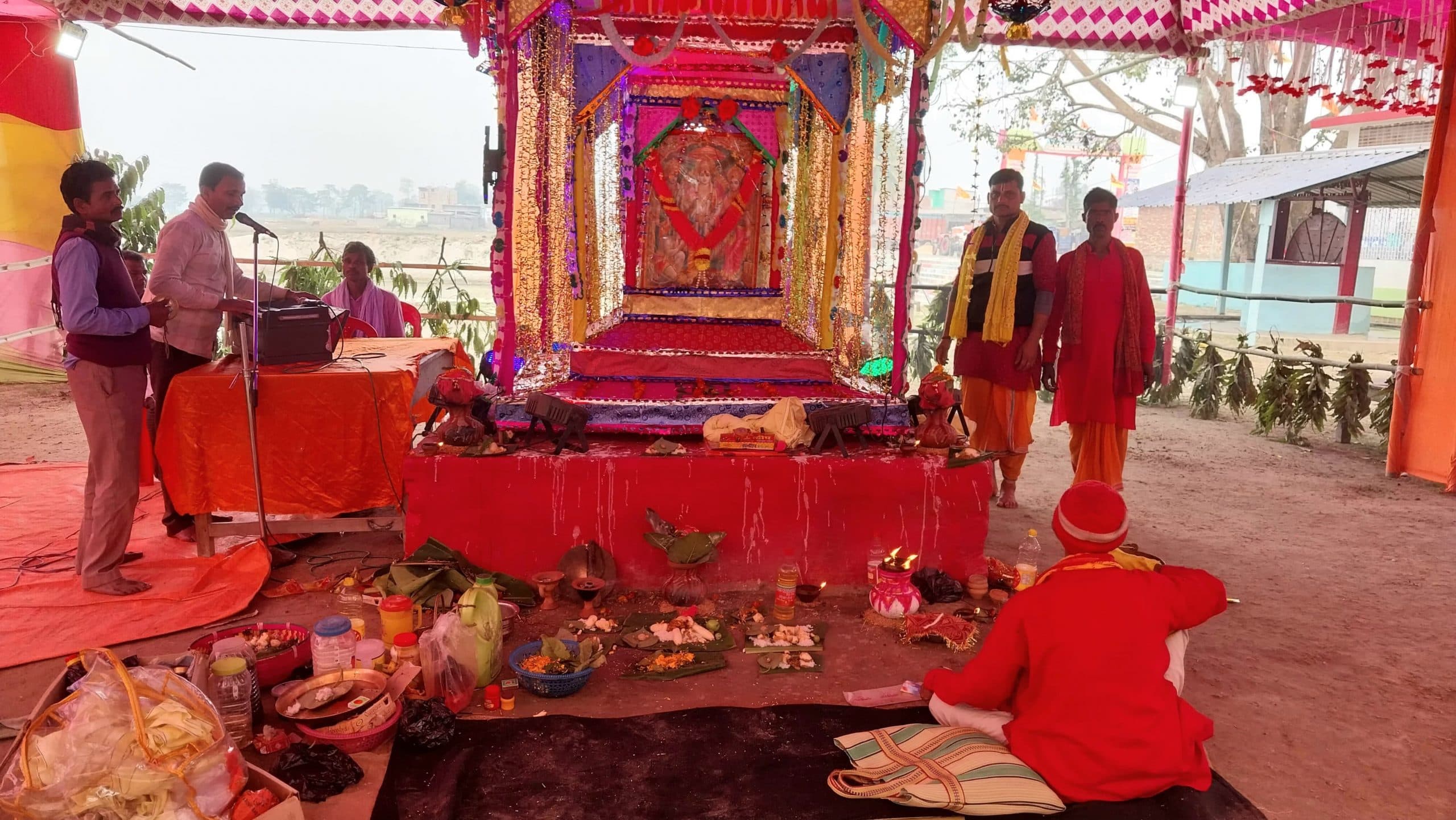 भक्तिमय माहौल में संपन्न हुआ महाअष्टयाम
