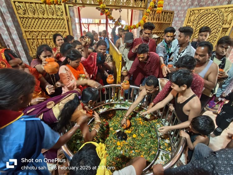 सुंदरनाथ धाम में 75 हजार श्रद्धालुओं ने किया जलाभिषेक