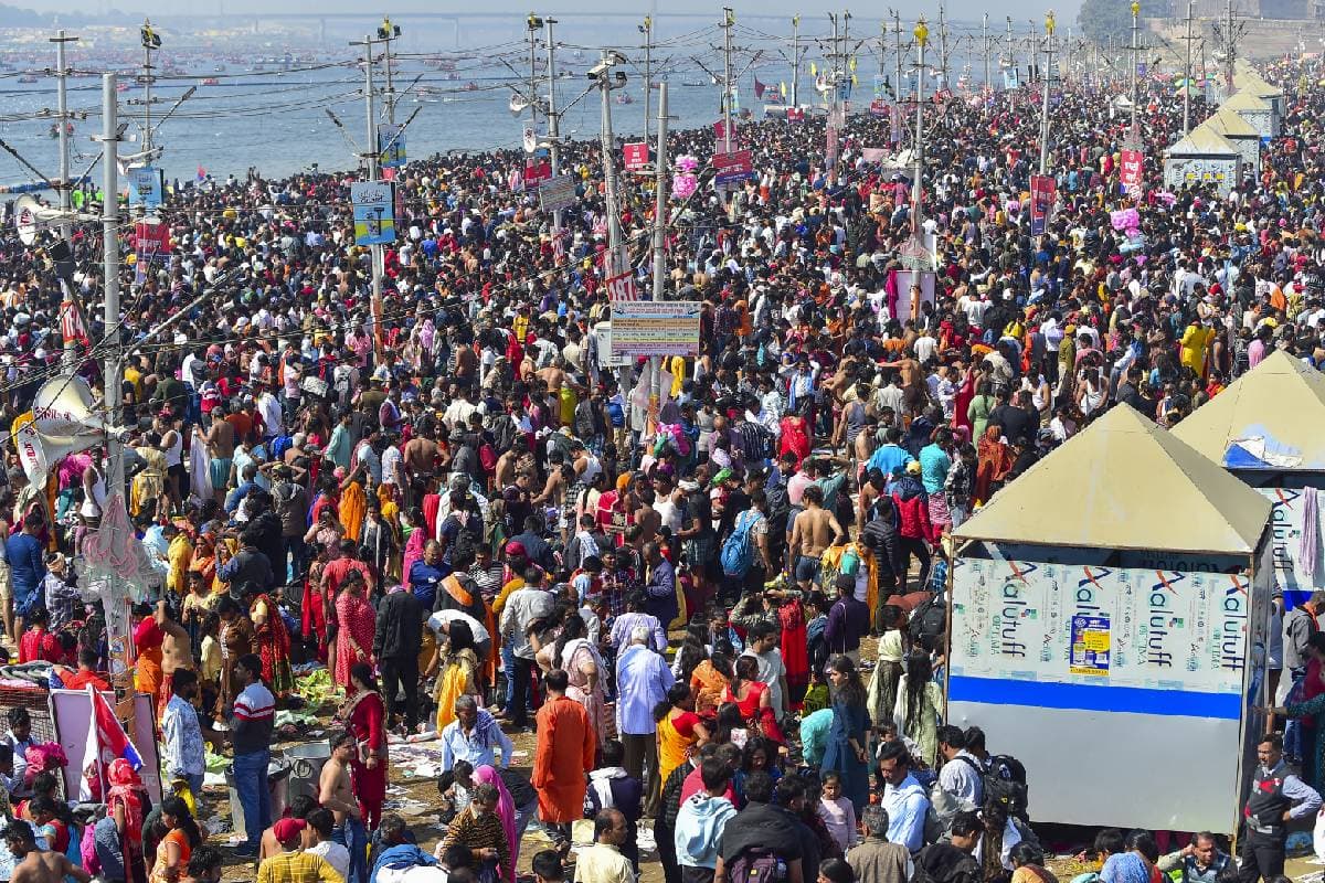 Mahakumbh Mela 2025 : महाकुंभ में पुलिस ने नहीं की लाठीचार्ज, झारखंड के पुराने वीडियो को वायरल करने वाले पर कार्रवाई