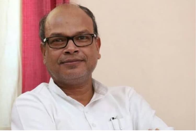 Bihar Assembly Election 2025: बिहार कांग्रेस के प्रदेश अध्यक्ष बदले गए, राजेश कुमार को मिली बड़ी जिम्मेवारी
