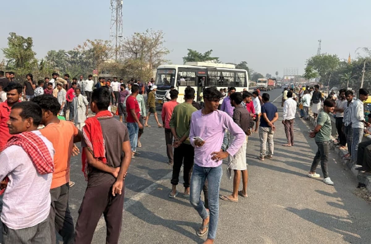 Bihar Crime: मर्डर कर डेड बॉडी को आम के पेड़ पर टांग दिया, वारदात से दहली वैशाली