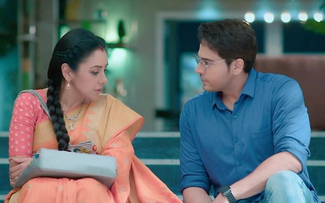 Anupama: इस वजह से खतरनाक कैदी की मदद करेगी अनुपमा, क्या अनुज से है राघव का कोई कनेक्शन?