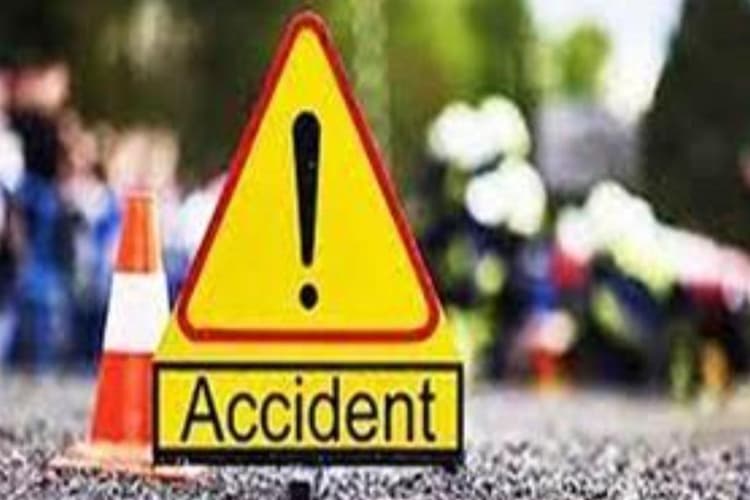 स्कूटी से घर लौट रहे BPSC शिक्षक को अज्ञात वाहन ने रौंदा, गंभीर हालत में अस्पताल में भर्ती